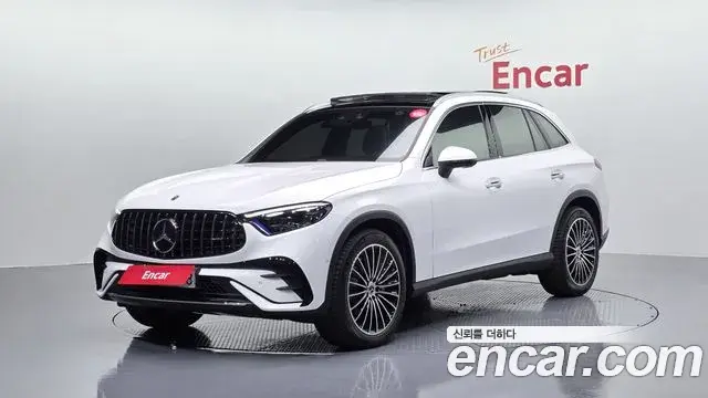 Mercedes-Benz GLC-Class 2025 — Photo 10/33