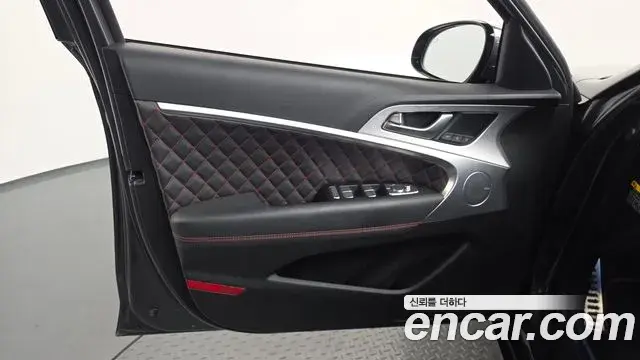 Genesis G70 2019 — Şəkil 34/36