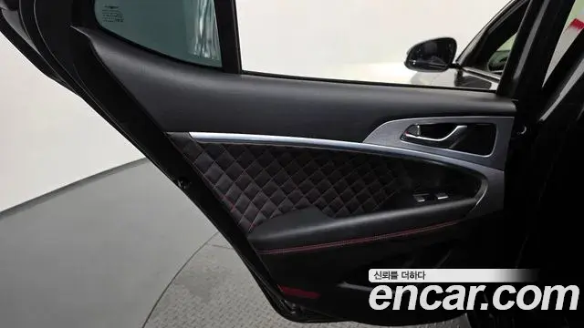Genesis G70 2019 — Şəkil 19/36