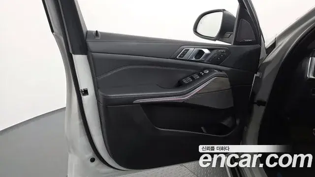 BMW X7 2024 — Photo 6/39