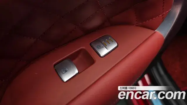 Genesis G70 2023 — Şəkil 32/35