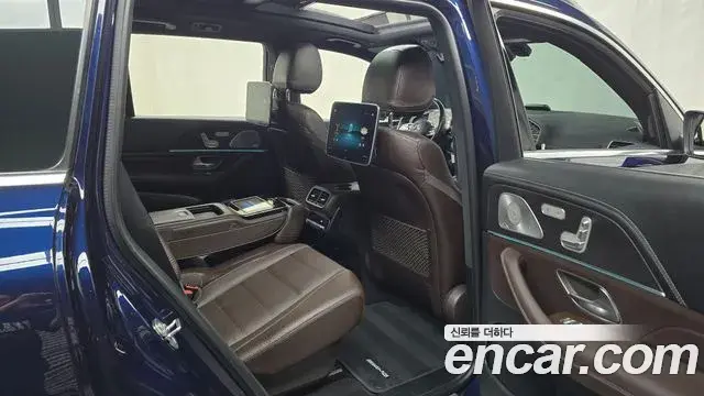 Mercedes-Benz GLS-Class 2021 — Фото 11/20