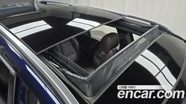 Mercedes-Benz GLS-Class 2021 — Photo 16/35