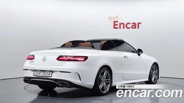 Mercedes-Benz E-Class 2018 — ფოტო 14/32