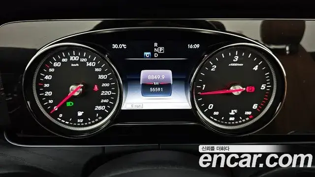 Mercedes-Benz E-Class 2018 — ფოტო 5/32