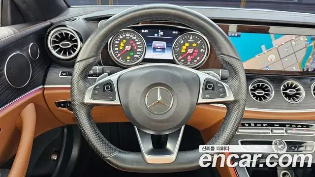 Mercedes-Benz E-Class 2018 — ფოტო 16/32