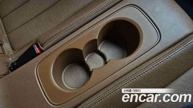 Mercedes-Benz E-Class 2018 — ფოტო 13/32