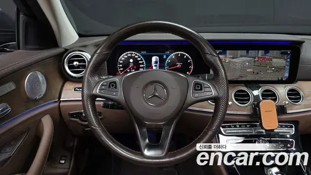Mercedes-Benz E-Class 2018 — Фото 14/20