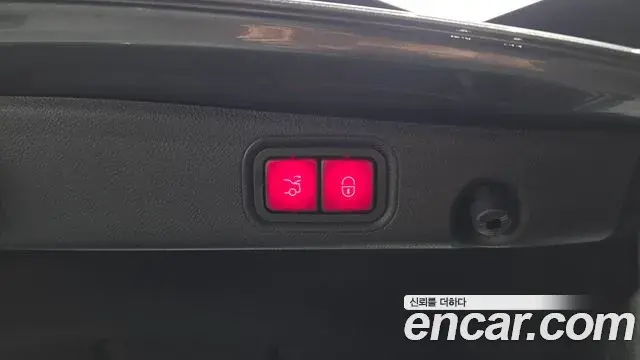 Mercedes-Benz E-Class 2018 — Şəkil 9/31