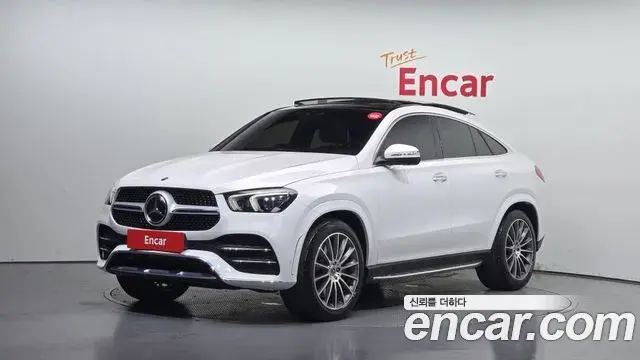 Mercedes-Benz GLE-Class 2023 — Photo 13/31