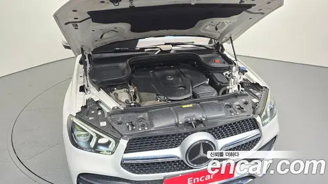 Mercedes-Benz GLE-Class 2023 — Photo 4/31
