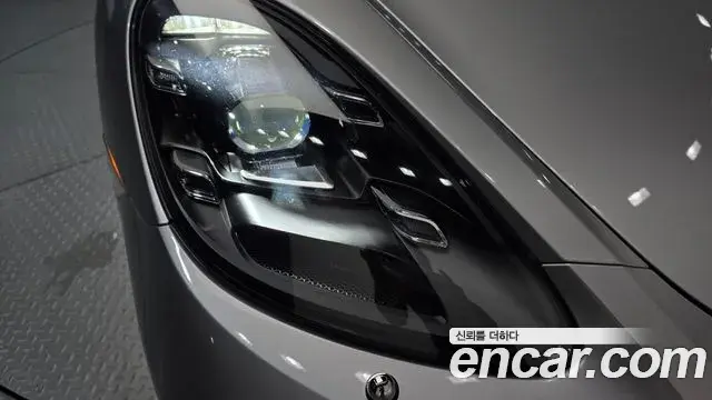 Porsche 718 Cayman 2018 — Şəkil 17/30