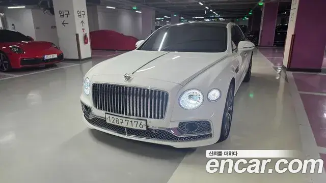 Bentley Flying Spur 2022 — ფოტო 3/20
