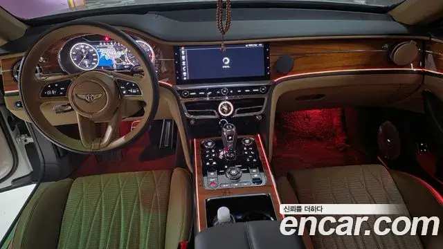 Bentley Flying Spur 2022 — ფოტო 4/20