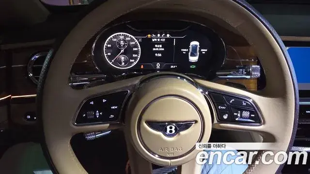 Bentley Flying Spur 2022 — ფოტო 12/20