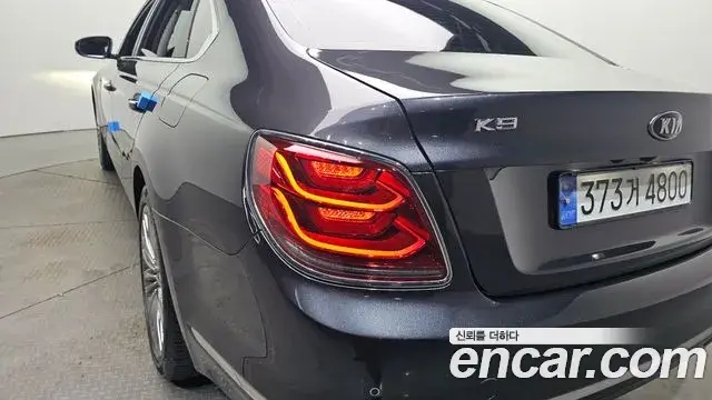 Kia The K9 2019 — Photo 7/33