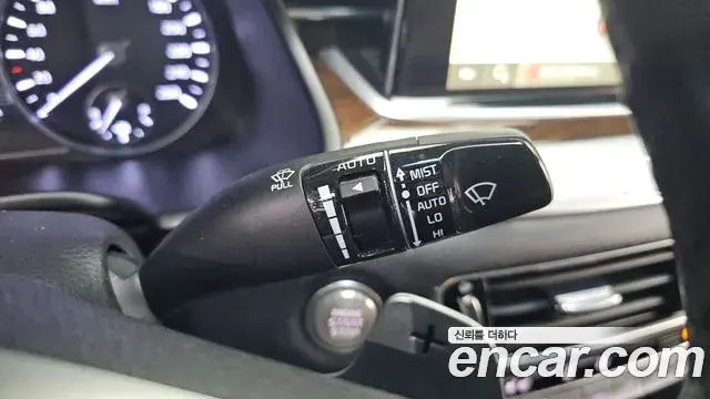 Kia The K9 2019 — Photo 17/33