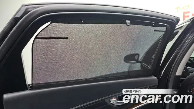 Kia The K9 2019 — Photo 33/33