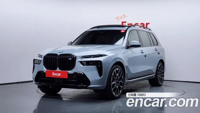 BMW X7 2024 — Photo 18/36