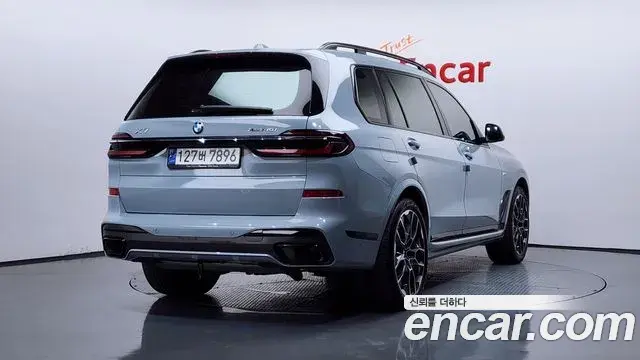 BMW X7 2024 — Photo 31/36