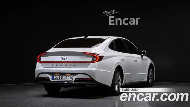 Hyundai Sonata 2021 — Фото 2/20