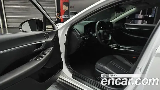 Hyundai Sonata 2021 — Фото 10/20