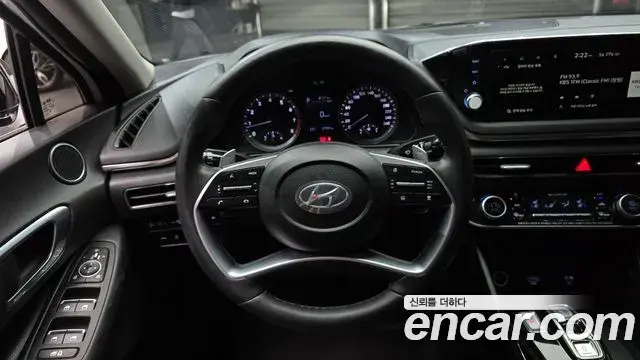 Hyundai Sonata 2021 — Фото 13/20