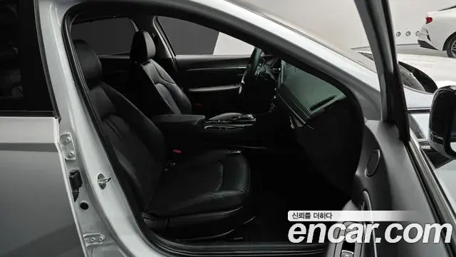 Hyundai Sonata Hybrid 2021 — Şəkil 4/32