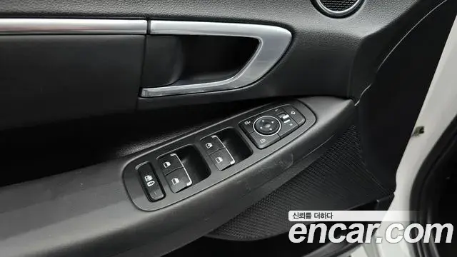 Hyundai Sonata Hybrid 2021 — Şəkil 6/32