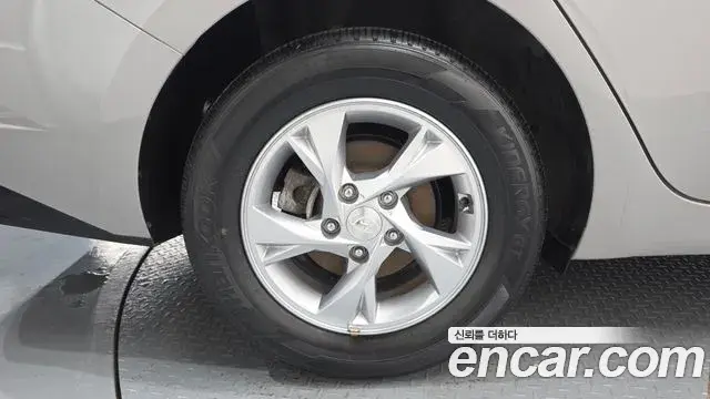 Hyundai The New Avante Hybrid 2020 — Şəkil 18/30
