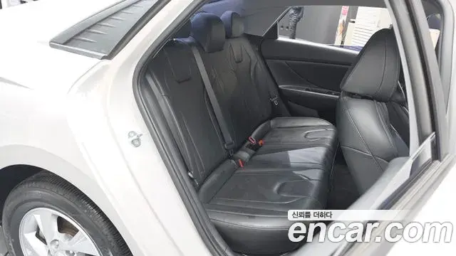 Hyundai The New Avante Hybrid 2020 — Şəkil 4/30