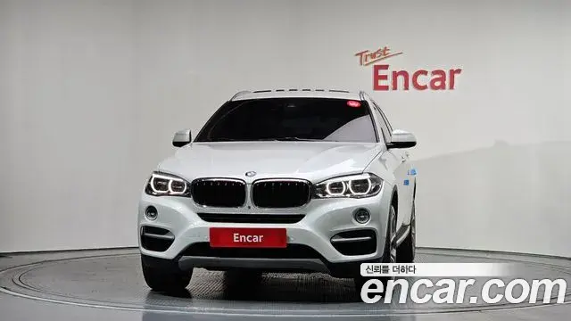 BMW X6 2018 — Şəkil 16/20