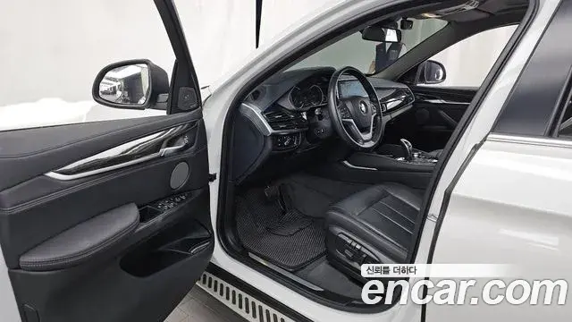 BMW X6 2018 — Şəkil 15/20