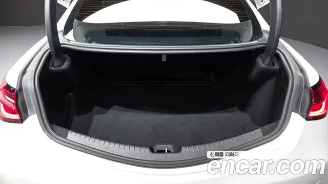Mercedes-Benz CLE-Class 2024 — Photo 30/33