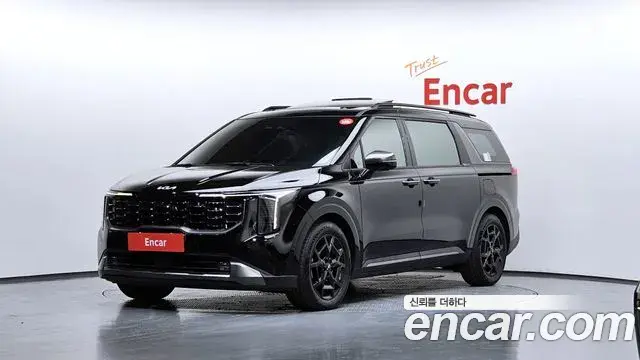 Kia Carnival 2025 — Фото 1/20