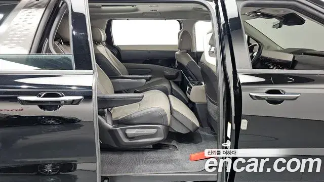Kia Carnival 2025 — Фото 11/20