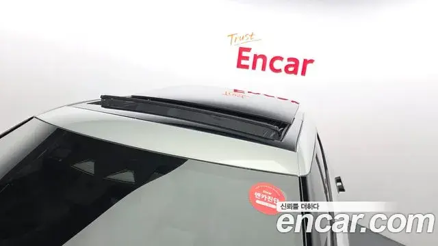 Land Rover Range Rover Evoque 2025 — Şəkil 12/20