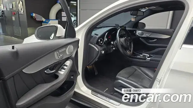 Mercedes-Benz GLC-Class 2019 — Фото 10/20