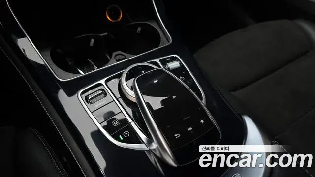 Mercedes-Benz GLC-Class 2019 — Фото 17/20