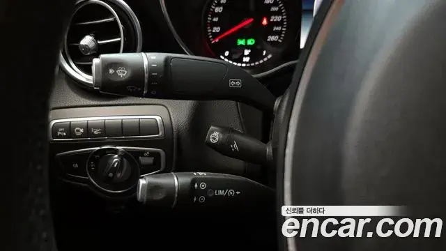 Mercedes-Benz GLC-Class 2019 — Фото 18/20