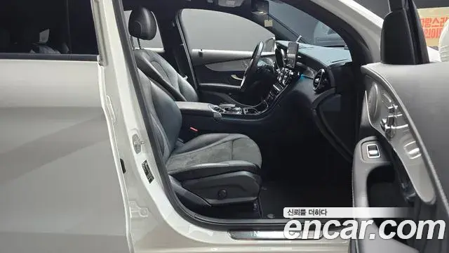 Mercedes-Benz GLC-Class 2019 — Şəkil 21/30