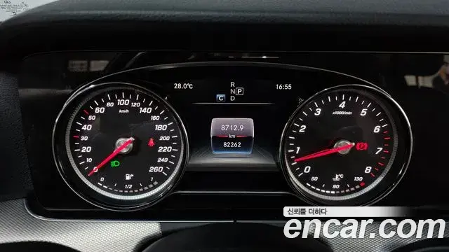 Mercedes-Benz E-Class 2018 — Фото 10/20