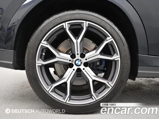 BMW X6 2021 — Photo 11/20