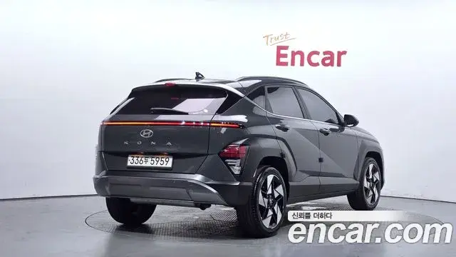 Hyundai Kona 2023 — Фото 2/20