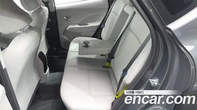 Hyundai Kona 2023 — Фото 12/20