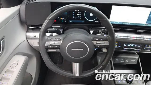 Hyundai Kona 2023 — Фото 14/20
