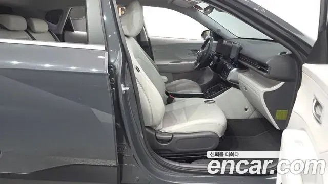 Hyundai Kona Hybrid 2023 — Şəkil 24/32