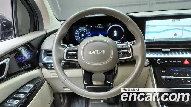 Kia Carnival 2022 — Şəkil 22/33