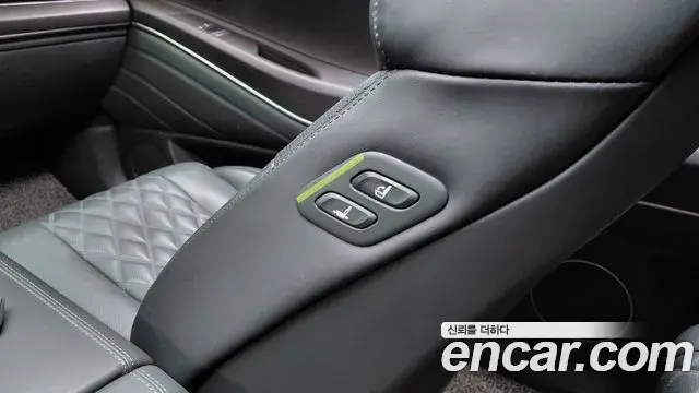 Genesis GV80 2022 — Şəkil 32/32