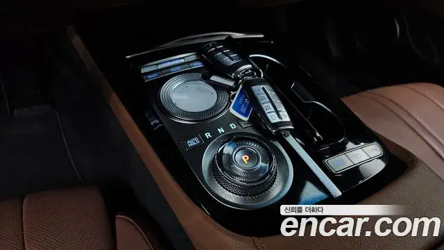 Genesis G80 2022 — ფოტო 32/34